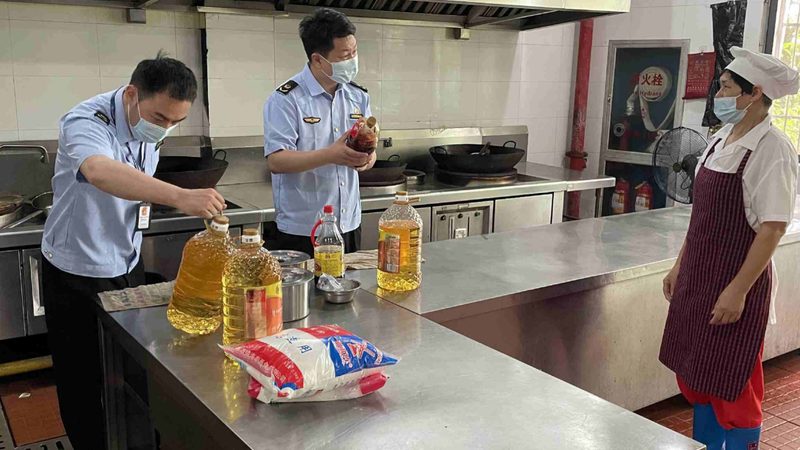 黄油桃酥饼干：从配方到制作，揭秘传统糕点的现代演绎