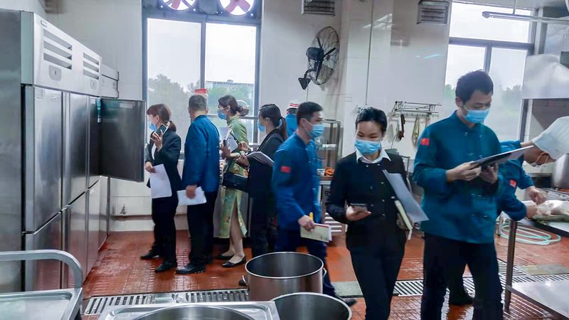 在烘焙原料的批发市场中，价格低并不一定意味着品质好。优质烘焙原料应具备以下特点：